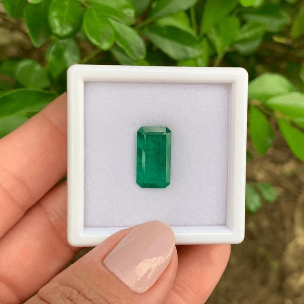 Imagem de Esmeralda Bahia Baguete 4,35ct