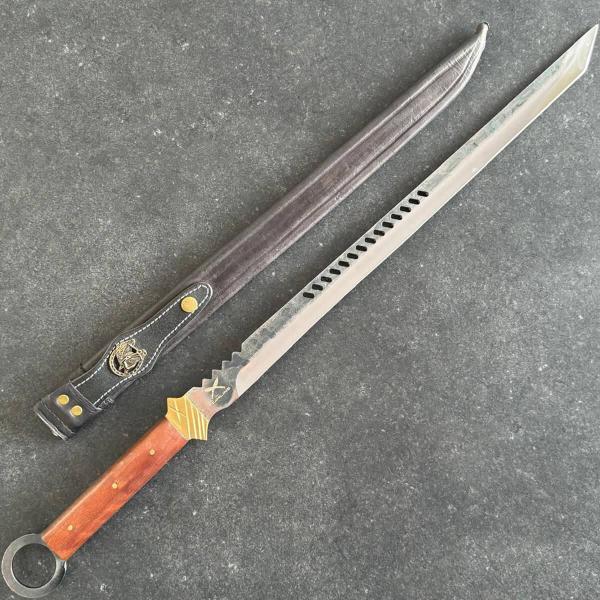 Espada Estilo Katana Samurai Artesanal 18' Adaga Carbono Bainha Couro Full Tang Brut Forge - Facas Zanline Imagem de Espada Estilo Katana Samurai Artesanal 18' Adaga Carbono Bainha Couro Full Tang Brut Forge