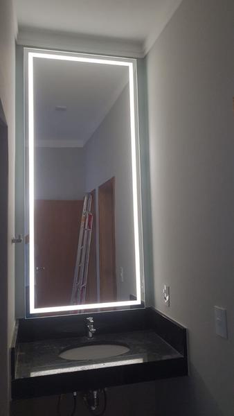 Espelho Banheiro Camarim 80x60 iluminado Led - Top Vidros Imagem de Espelho Banheiro Camarim 80x60 iluminado Led