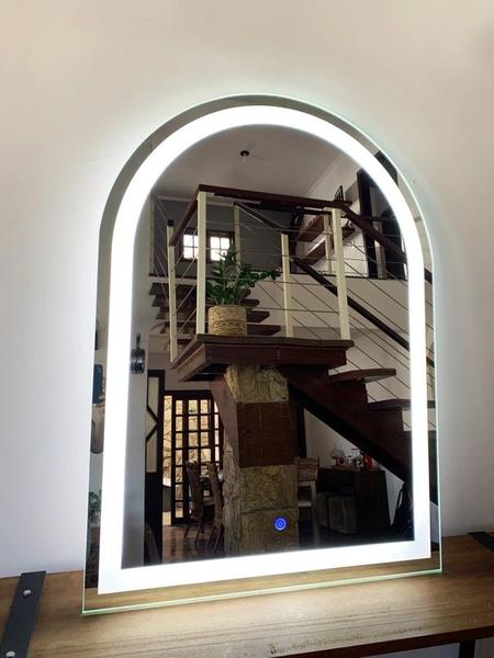 Espelho jateado arco grande iluminado com led frio touch 150x60cm - Woodglass Imagem de Espelho jateado arco grande iluminado com led frio touch 150x60cm
