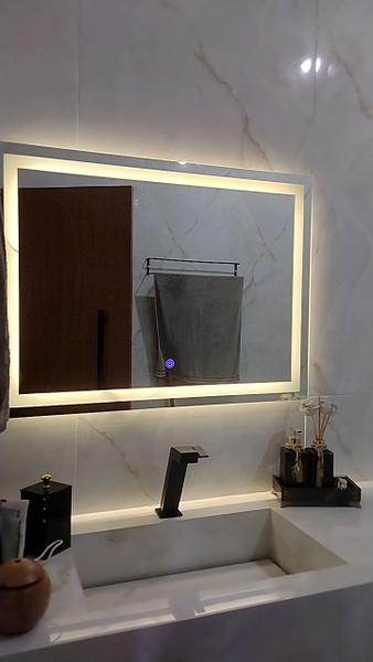 Espelho Retangular Grande JATEADO com Led 60x70 4mm lapidado, banheiro, decoração, salão, maquiagem. - Decora Loja Imagem de Espelho Retangular Grande JATEADO com Led 60x70 4mm lapidado, banheiro, decoração, salão, maquiagem.