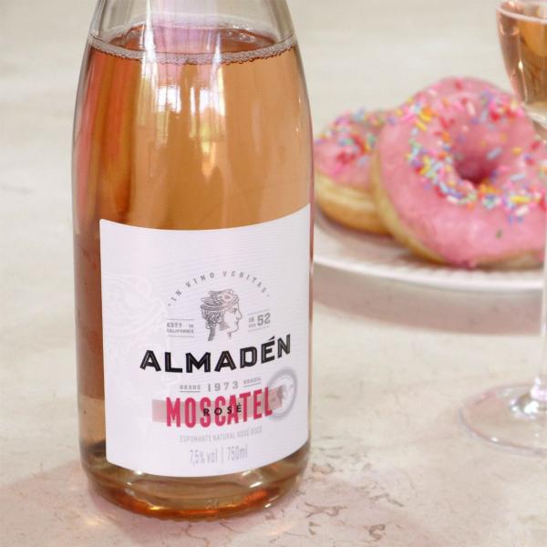 Imagem de Espumante Miolo Almadén Moscatel Rosé 750ml