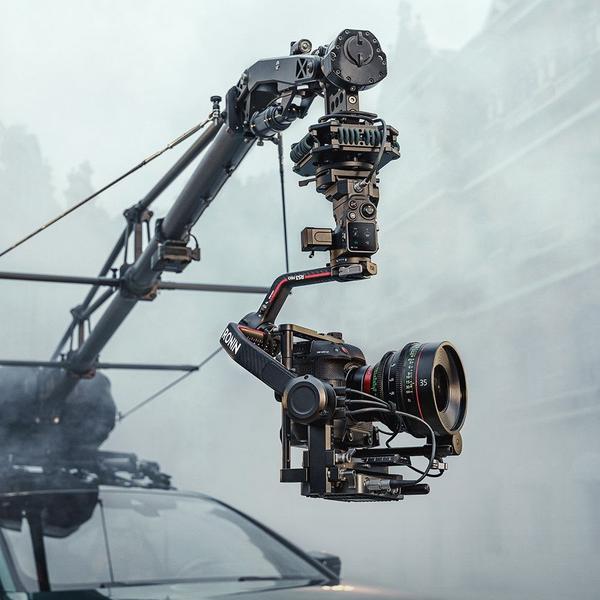 Estabilizador DJI RS 3 Pro Combo para Câmeras - DJI105 Imagem de Estabilizador DJI RS 3 Pro Combo para Câmeras - DJI105