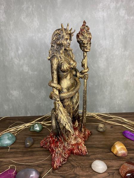 Imagem de Estátua Hecate Cobra - Decoração Esotérica Em Resina