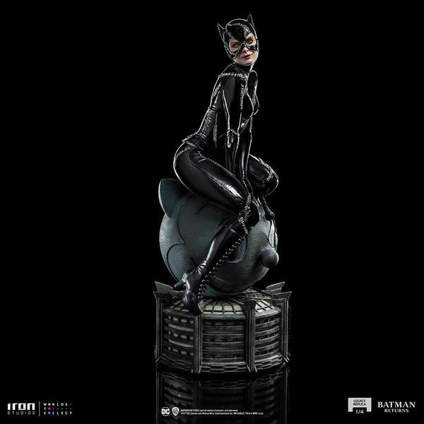 Imagem de Estátua Mulher Gato - Batman Returns - Legacy Replica 1/4 - Iron Studios