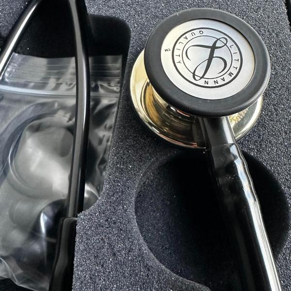 Imagem de Estetoscópio 3m Littmann Classic Ill Cores Variadas