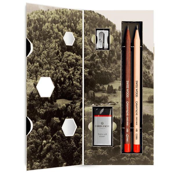 Estojo com Lápis Borracha e Apontador SWISS WOOD Caran DAche - Caran D'ache Imagem de Estojo com Lápis Borracha e Apontador SWISS WOOD Caran DAche