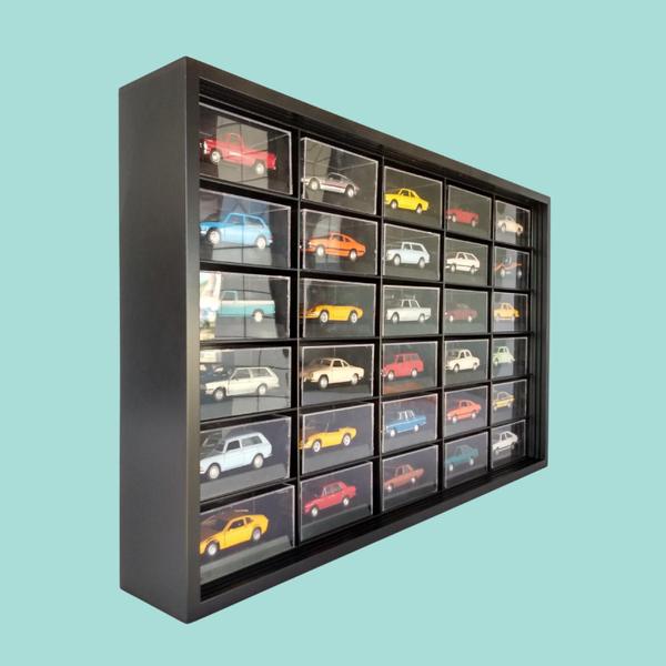 Expositor 30 Nichos - Escala 1:43 caixa base Preto - cod 43033 - MAG ART STORE Imagem de Expositor 30 Nichos - Escala 1:43 caixa base Preto - cod 43033