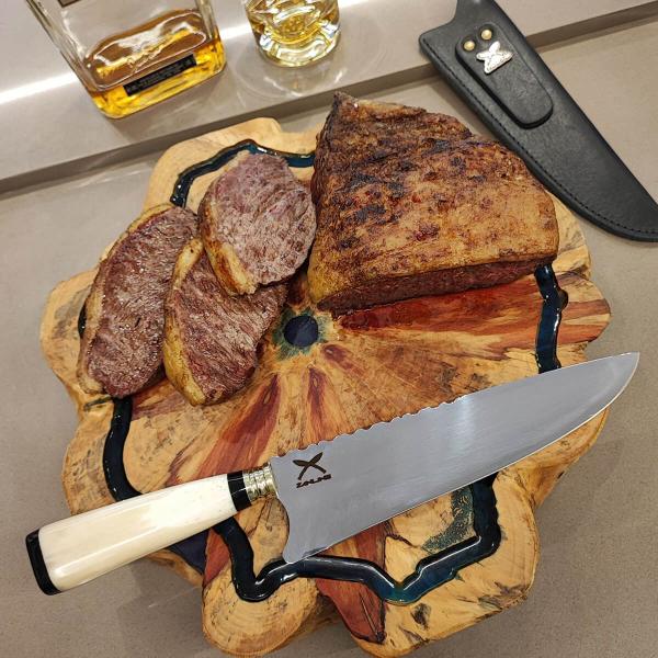 Faca Picanheira Artesanal Churrasco Aço Inox 9' Cabo Osso Bainha de Couro Zanline - Facas Zanline Imagem de Faca Picanheira Artesanal Churrasco Aço Inox 9' Cabo Osso Bainha de Couro Zanline