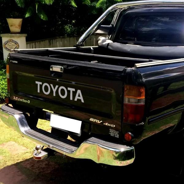 Faixa Lateral Hilux 1992 Até 2004 Cs + Adesivo Toyota Prata - SPORTINOX Imagem de Faixa Lateral Hilux 1992 Até 2004 Cs + Adesivo Toyota Prata