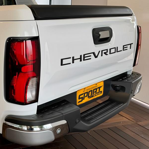 Faixa Traseira Chevrolet S10 2025 Adesivo Resinado Genérico - SPORTINOX Imagem de Faixa Traseira Chevrolet S10 2025 Adesivo Resinado Genérico