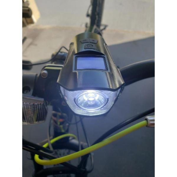 Farol Bicicleta Led Buzina Recarregável USB C/ Velocímetro - Mundo Bikes Imagem de Farol Bicicleta Led Buzina Recarregável USB C/ Velocímetro