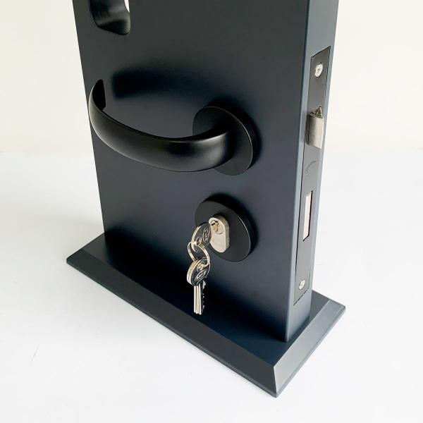 Fechadura De Porta Banheiro Preta 55mm Pisa ABNT - DECORPLACE Imagem de Fechadura De Porta Banheiro Preta 55mm Pisa ABNT