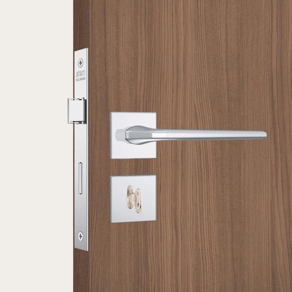 Fechadura Stam 823/27 p/ Banheiro RQ1 Quadrada Cromado Imagem de Fechadura Stam 823/27 p/ Banheiro RQ1 Quadrada Cromado