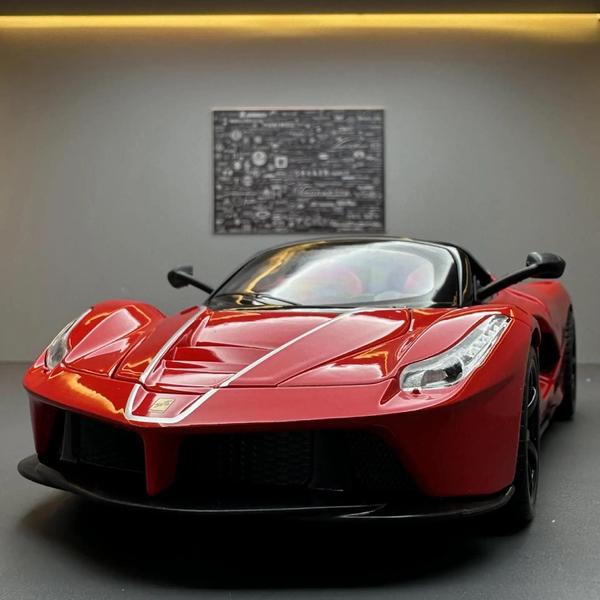 Imagem de Ferrari LaFerrari Conversível - Modelo de Carro em Metal Die-Cast para Colecionadores