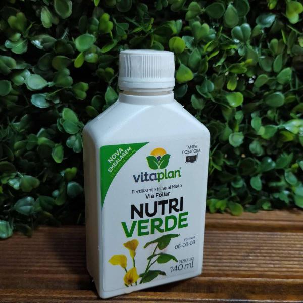 Imagem de Fertilizante Plantas e Folhagens + Enraizador 140ml VITAPLAN