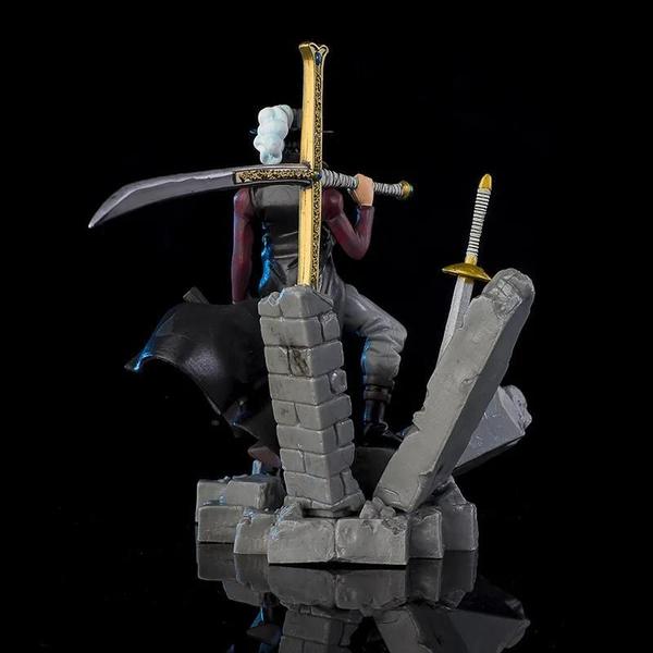 Imagem de Figura de Ação Mihawk - One Piece 17cm - PVC - Anime