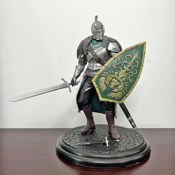 Imagem de Figura de Ação PVC Dark Souls - Siegmeyer, Cavaleiro Negro Artorias e Bonfire com Luz LED