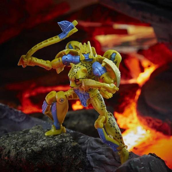 Imagem de Figura Transformers Kingdom War for Cybertron Cheetor Hasbro