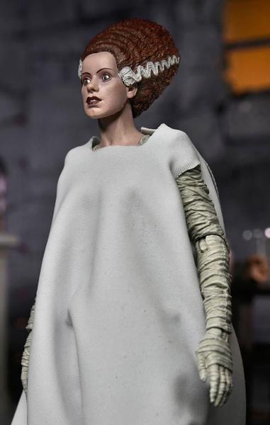 Imagem de Figura Ultimate Bride of Frankenstein Universal Monster Neca