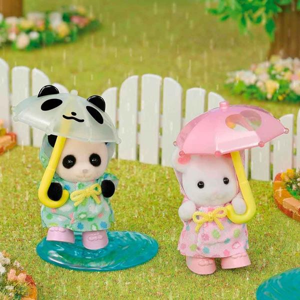 Imagem de Figuras - Sylvanian Families - Caminhando na Chuva - Epoch Magia