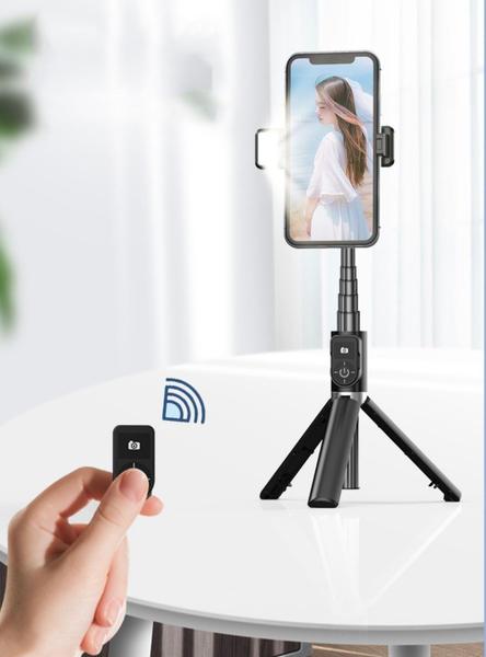 Imagem de Fill Light Selfie Stick Mini Monopod Bluetooth + Tripe P70D