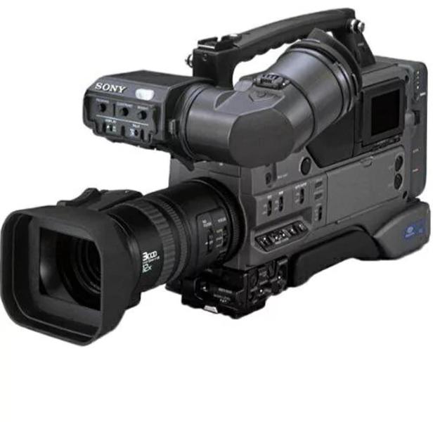 Filmadora Sony DRS-250 / 1 Tela de 2.5" Imagem de Filmadora Sony DRS-250 / 1 Tela de 2.5"