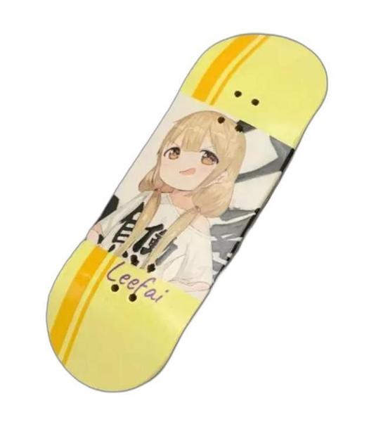 Imagem de Fingerboard Skate Dedo Deck Madeira Profissional Yellow Girl