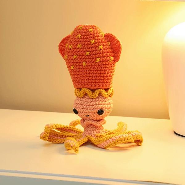 Fio Amigurumi Linha Novelo 254m 125g 4095 RUM - Círculo Imagem de Fio Amigurumi Linha Novelo 254m 125g 4095 RUM