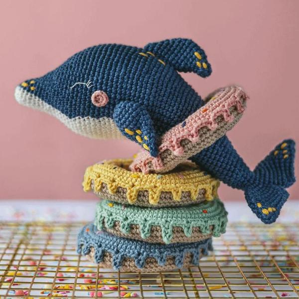 Fio Amigurumi Linha Novelo 254m 125g 4095 RUM - Círculo Imagem de Fio Amigurumi Linha Novelo 254m 125g 4095 RUM