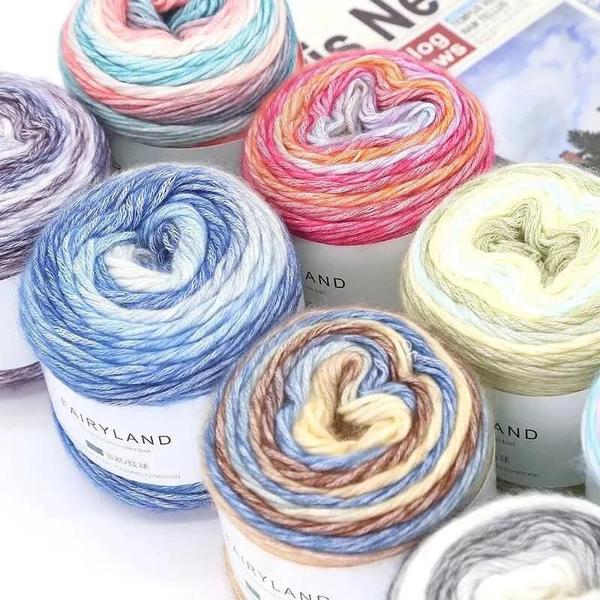 Fio Gradiente Arco-Íris 100g para Crochê, Tricô e DIY - Suéteres, Cachecóis e Chapéus Imagem de Fio Gradiente Arco-Íris 100g para Crochê, Tricô e DIY - Suéteres, Cachecóis e Chapéus