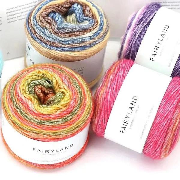 Fio Gradiente Arco-Íris 100g para Crochê, Tricô e DIY - Suéteres, Cachecóis e Chapéus Imagem de Fio Gradiente Arco-Íris 100g para Crochê, Tricô e DIY - Suéteres, Cachecóis e Chapéus
