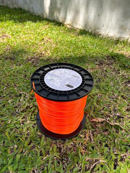 Fio Nylon Quadrado 3,00Mm, 2.250Kg. Roçadeira. Aprox 255M. - Wf.Mix.Import. Imagem de Fio Nylon Quadrado 3,00Mm, 2.250Kg. Roçadeira. Aprox 255M.