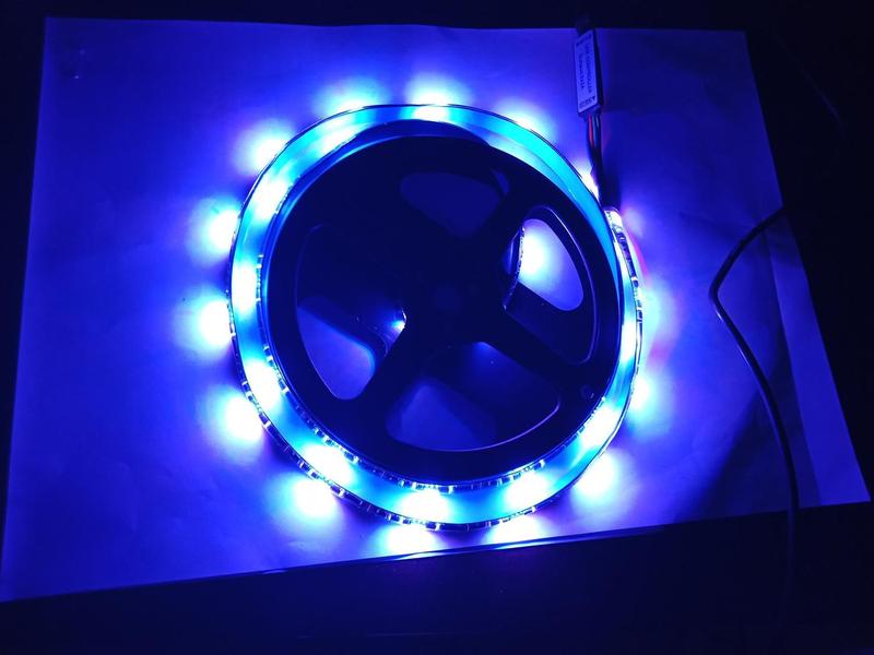 Imagem de fita de led 5050 colorido 1m 60 LEDS  5v USB  EXTERNO