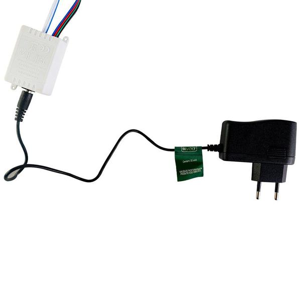 Fita de LED Pisca Pisca 5 Metros 300 LEDs RGB - Wincy Natal Imagem de Fita de LED Pisca Pisca 5 Metros 300 LEDs RGB