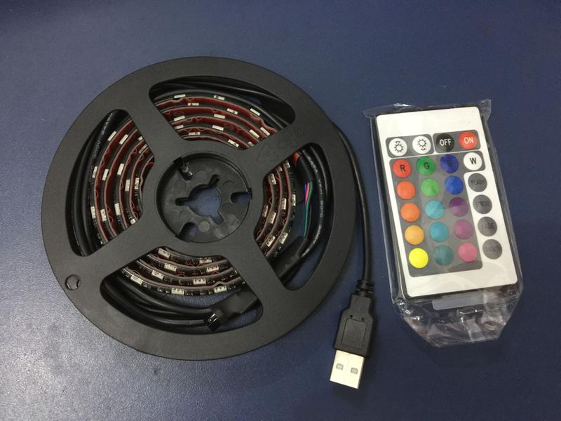 Imagem de fita de led rgb 5050 1m 60 LEDS COLORIDO CONTROLE  entrada USB 5V 