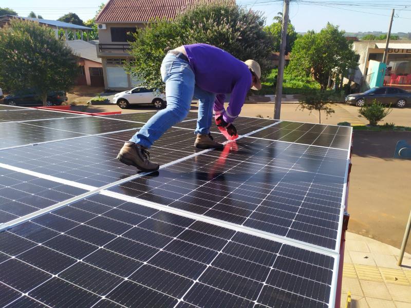 Imagem de Fita De Vedação 5 Cm Para Cobertura Com Placa Solar