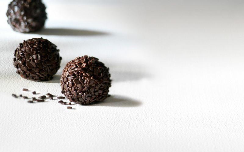 Flocos De Choc. Dark Small 1kg Callebaut Imagem de Flocos De Choc. Dark Small 1kg Callebaut