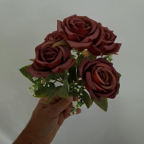 Imagem de Flor artificial buquê com 5 rosas