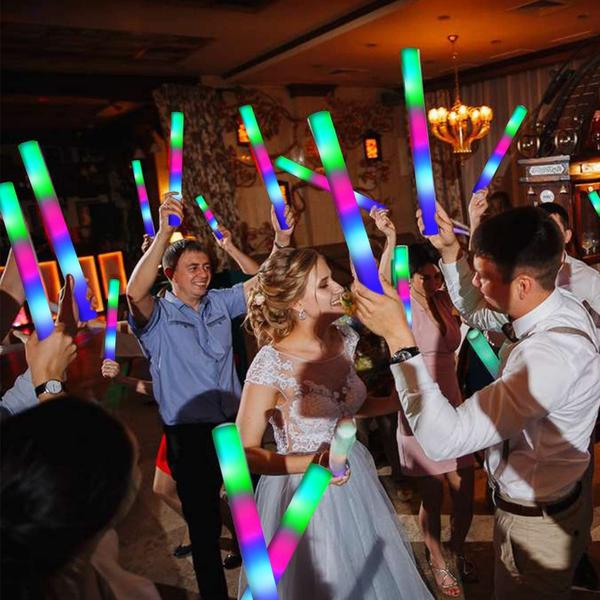 Foam Glow Sticks TURNMEON Giant de 16 polegadas, 32 unidades com 3 modos Imagem de Foam Glow Sticks TURNMEON Giant de 16 polegadas, 32 unidades com 3 modos