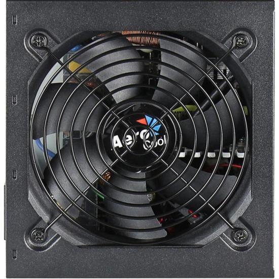 Fonte Gamer ATX Aerocool KCAS 700W 80 Plus Full Range APFC F002 Imagem de Fonte Gamer ATX Aerocool KCAS 700W 80 Plus Full Range APFC F002