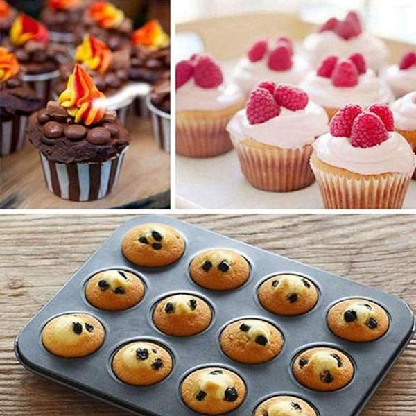 Imagem de Forma Antiaderente Com 12 Cavidades Para Cupcakes