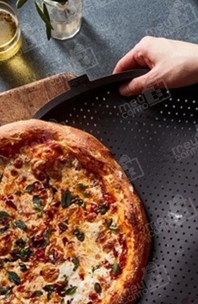 Imagem de Forma Assadeira Redonda De Silicone Para Pizza Antiaderente Fundo Perfurado Flexível