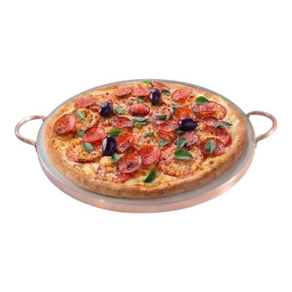 Imagem de Forma de Pedra Sabão para pizza 32 cm alças de cobre curada