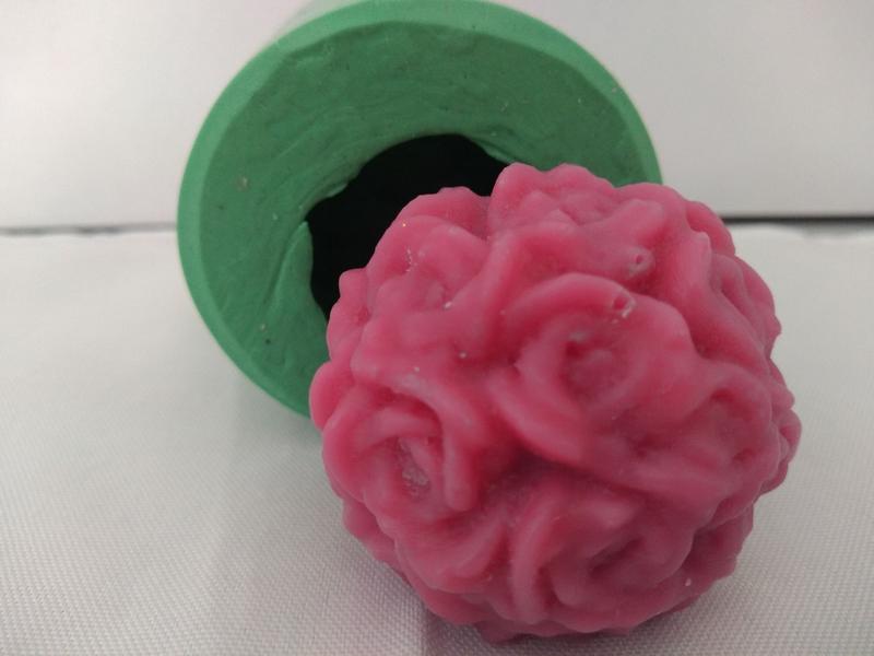 Imagem de Forma Silicone Sabonete Resina 111 - Provence Esfera Rosas Pequena