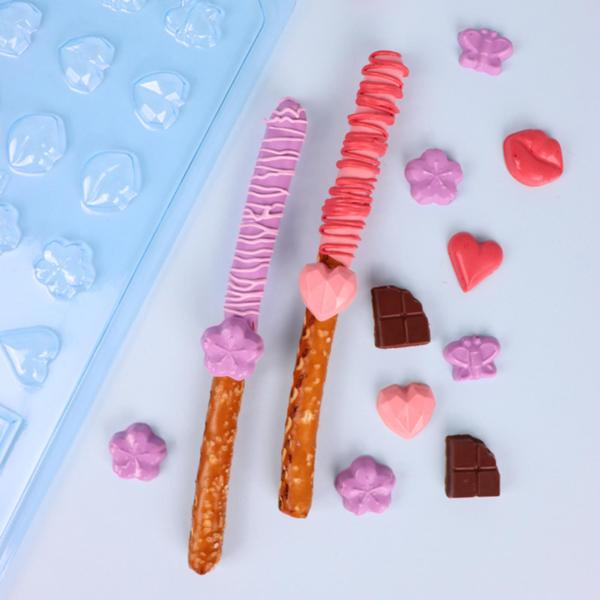 Forma Simples Semiprofissional para Chocolate BWB Apliques Sortidos (3636) Imagem de Forma Simples Semiprofissional para Chocolate BWB Apliques Sortidos (3636)
