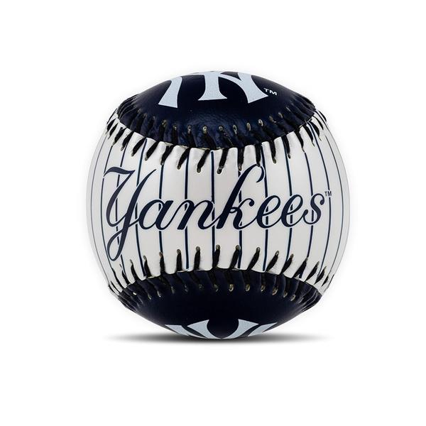 Imagem de Franklin Sports New York Yankees MLB Team Baseball - MLB Team Logo Soft Baseballs - Toy Baseball for Kids - Grande Decoração para Mesas e Escritório