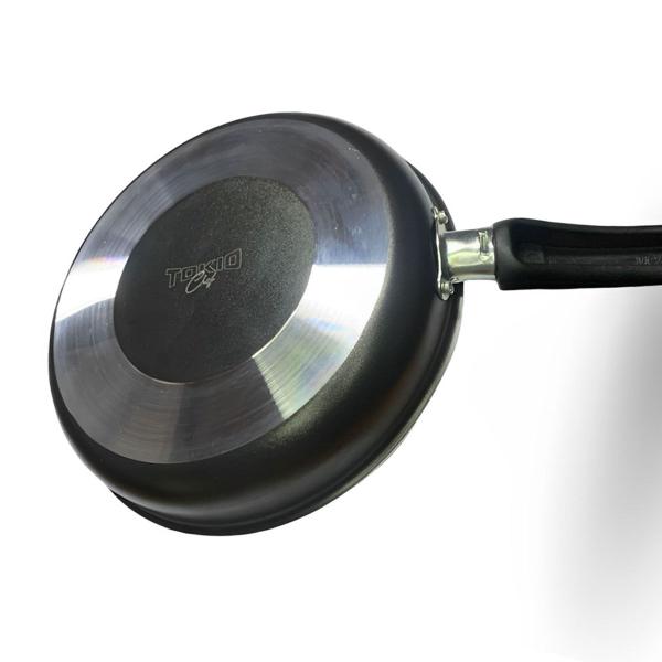 Frigideira 24cm Tokio Chef Antiaderente Preto Inox 5 Camadas Tokio Chef Imagem de Frigideira 24cm Tokio Chef Antiaderente Preto Inox 5 Camadas Tokio Chef