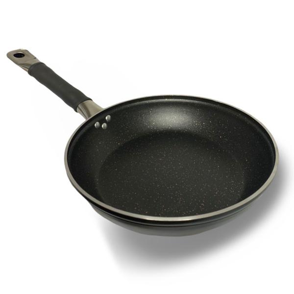 Frigideira 28cm Tokio Chef Antiaderente Preto Inox Silicone Com Tampa Tokio Chef Imagem de Frigideira 28cm Tokio Chef Antiaderente Preto Inox Silicone Com Tampa Tokio Chef