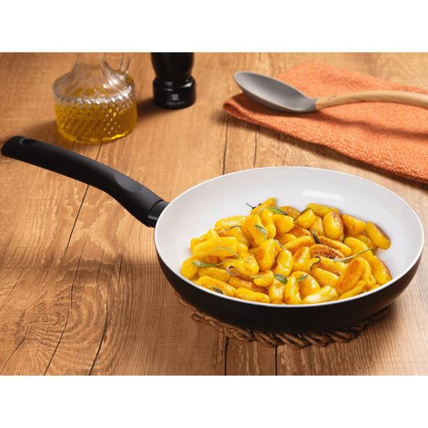 Frigideira Antiaderente 18cm Soft Touch Preta PA300-F18PR Hercules Imagem de Frigideira Antiaderente 18cm Soft Touch Preta PA300-F18PR Hercules